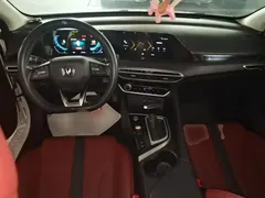 2021 Changan Eado PLUS Blue Whale NE 1.4T GDI DCT Premium, белый — фото 10