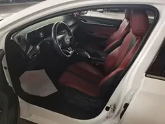2021 Changan Eado PLUS Blue Whale NE 1.4T GDI DCT Premium, белый — фото 15