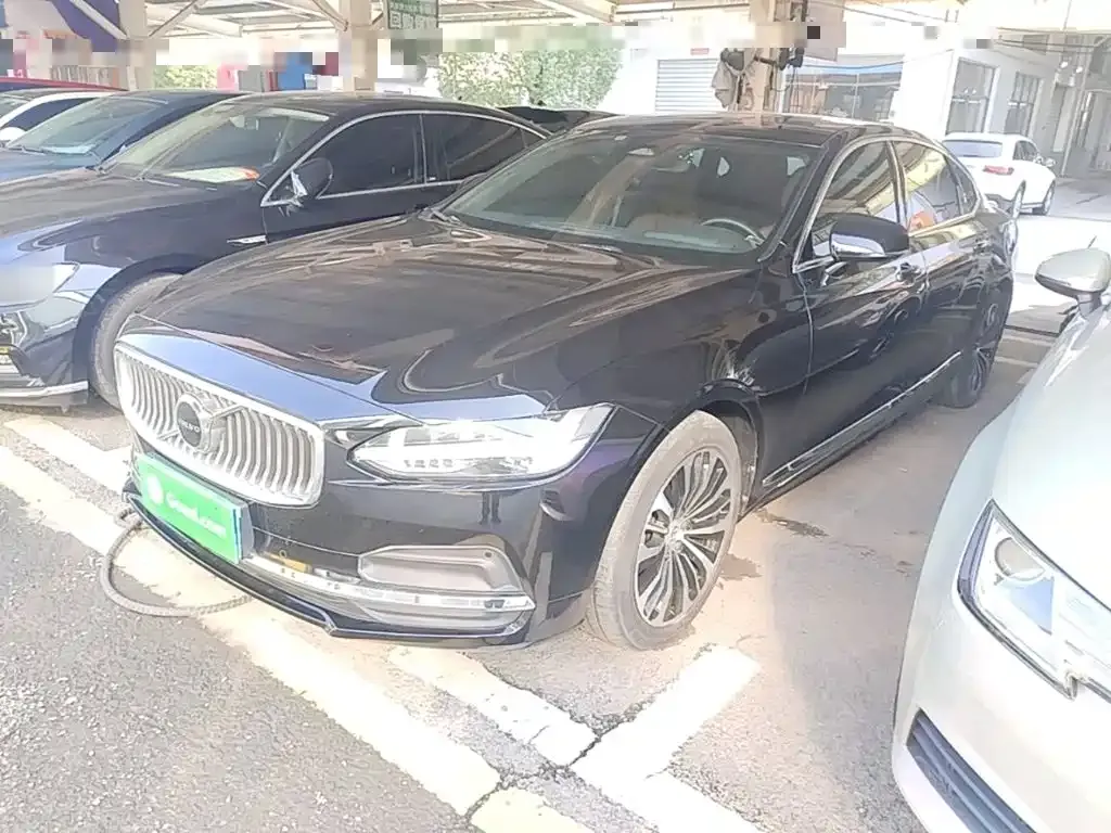 2023 Volvo S90