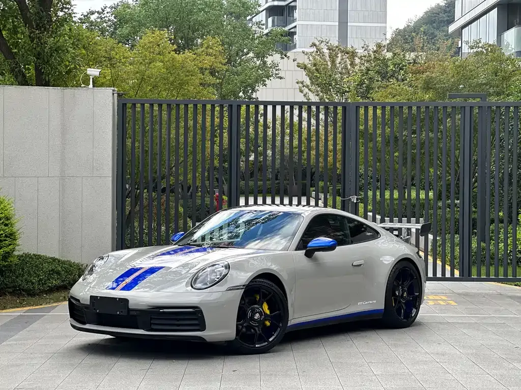2022 Porsche 911 Carrera 3.0T