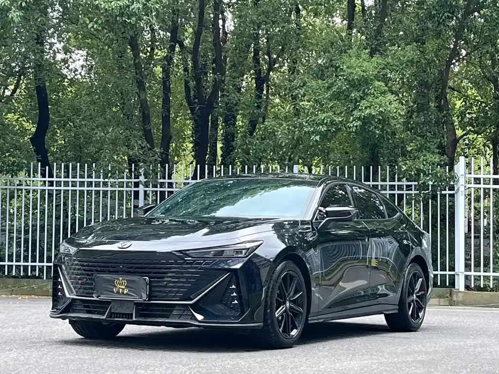 2022 Changan UNI-V 1.5T Premium