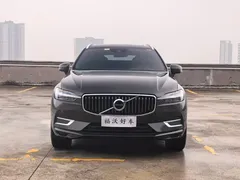 2021 Volvo XC60 4WD Luxury — фото 2