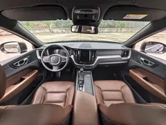 2021 Volvo XC60 4WD Luxury — фото 7