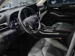 2022 Toyota Highlander 380T 4WD Premium 7-seat, чёрный — фото 4