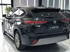 2022 Toyota Highlander 380T 4WD Premium 7-seat, чёрный — фото 13