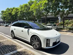 2025 Li Auto i8 Standard, белый — фото 3