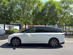 2025 Li Auto i8 Standard, белый — фото 4