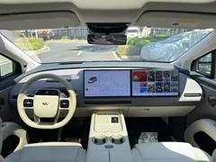 2025 Li Auto i8 Standard, белый — фото 21
