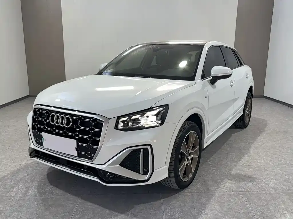 2022 Audi Q2L 35 TFSI Fashion Sport