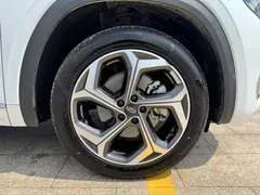 2021 Geely Monjaro 2.0TD DCT EVO 2WD Premium, белый — фото 9