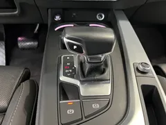 2022 Audi A4L 40 TFSI Luxury Sport, белый — фото 12