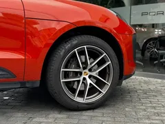 2023 Porsche Macan 2.0T — фото 8