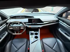 2022 Changan UNI-V 1.5T Premium — фото 6