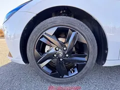 2022 Hyundai Elantra 1.5L CVT LUX Premium, белый — фото 8