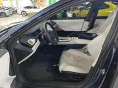 2024 Xiaomi SU7 RWD Long Range Smart Driving, синий — фото 15