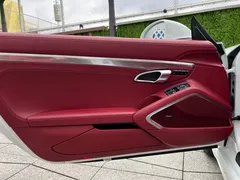 2020 Porsche 718 Boxster 2.0T, белый — фото 19