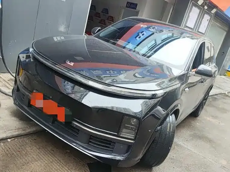 2023 Li Auto L8