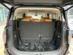 2024 Hongqi HQ9 2.0T PHEV 4WD Business — фото 15