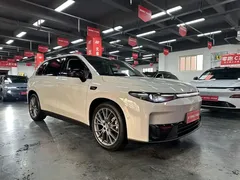2024 Leapmotor C10 210 Smart — фото 3