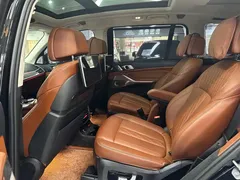 2022 BMW X7 xDrive40i Executive M Sport Package, чёрный — фото 6