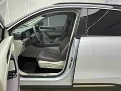 2024 Leapmotor C11 EREV 300 Premium — фото 9