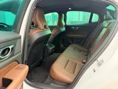 2022 Volvo S60 B4 Luxury, белый — фото 7