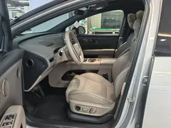 2025 Li Auto i6 2WD Standard — фото 6