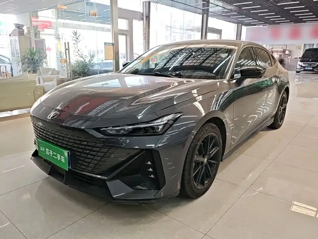 2022 Changan UNI-V 1.5T Premium