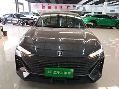 2022 Changan UNI-V 1.5T Premium — фото 3