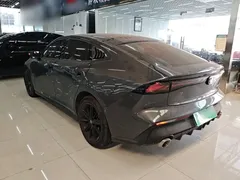 2022 Changan UNI-V 1.5T Premium — фото 5