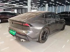 2022 Changan UNI-V 1.5T Premium — фото 7
