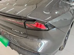 2022 Changan UNI-V 1.5T Premium — фото 8