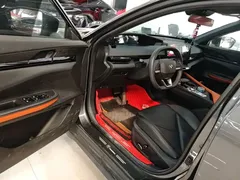 2022 Changan UNI-V 1.5T Premium — фото 16