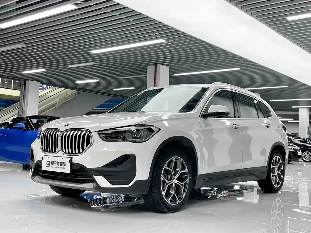 2022 BMW X1