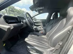 2025 BYD Seal 06 DM-i PHEV 120KM Smart Driving Premium, белый — фото 14