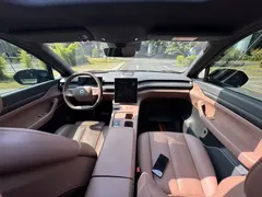 2023 Nio ES8 100kWh Executive, чёрный — фото 13