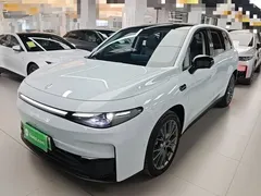 2024 Leapmotor C10 210 Smart, синий — фото 1