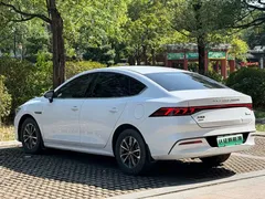 2023 BYD Qin PLUS Champion DM-i PHEV 55KM Leading, белый — фото 16
