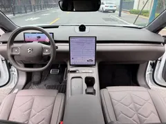 2024 Nio ET7 75kWh Executive Signature, белый — фото 6