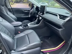 2020 Toyota Wildlander 2.0L CVT 2WD Luxury, чёрный — фото 17