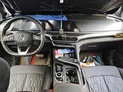 2022 Changan UNI-T 2.0T Premium — фото 12