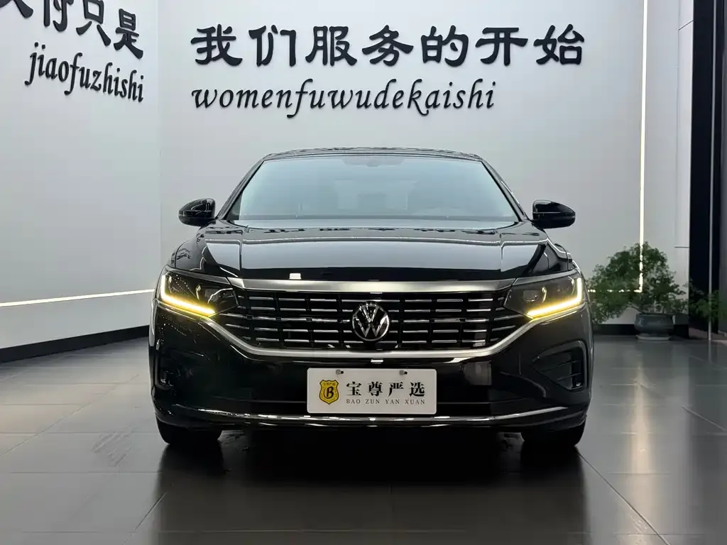 2022 Volkswagen Passat 330TSI Elite