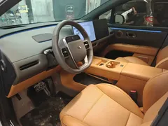 2025 Li Auto i6 4WD Standard, белый — фото 2