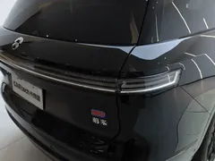 2026 Nio ES8 6-seat Executive Luxury, чёрный — фото 6