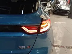 2021 Geely Emgrand S 1.4T CVT Premium, синий — фото 8