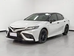 2022 Toyota Camry 2.0S Knight, белый — фото 1