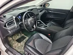 2022 Toyota Camry 2.0S Knight, белый — фото 8