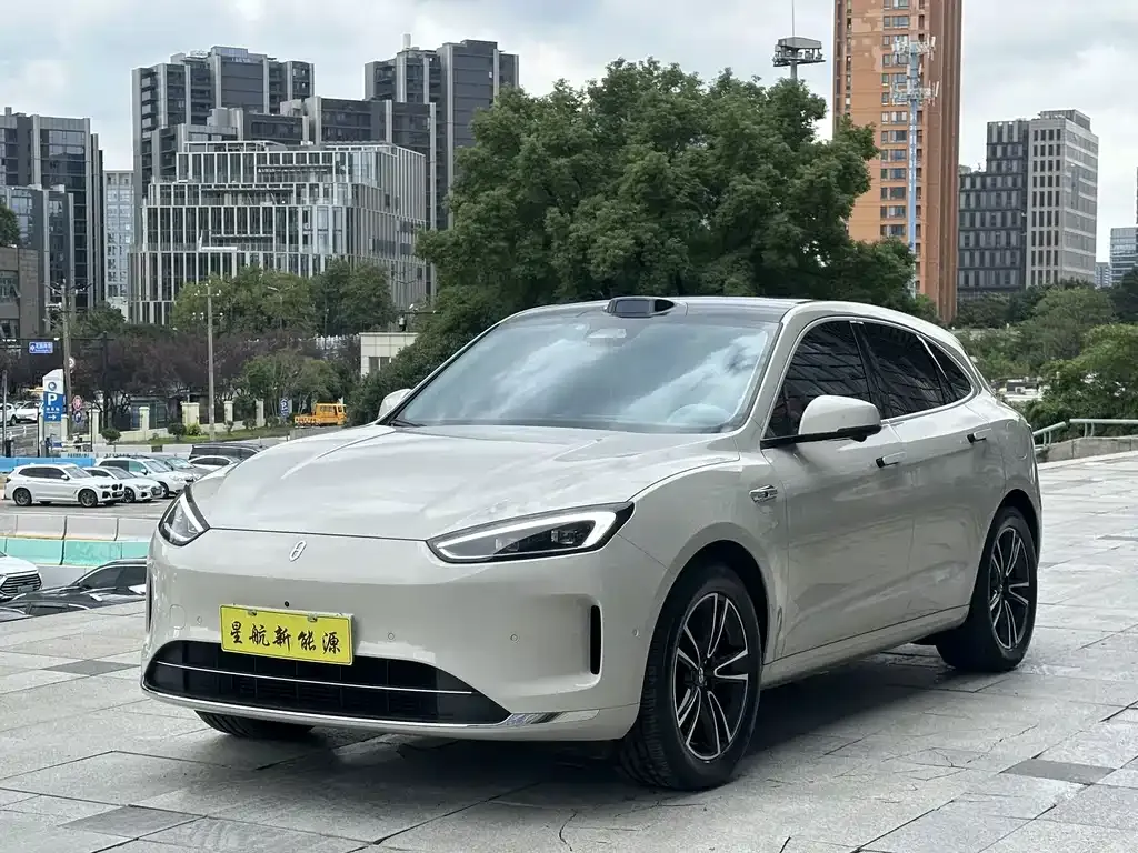 2025 Aito M5 EREV Ultra 2WD