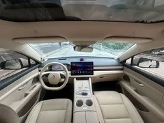 2025 Aito M5 EREV Ultra 2WD, белый — фото 16