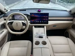 2025 Aito M5 EREV Ultra 2WD, белый — фото 17